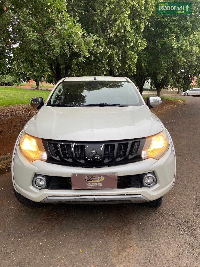 Mitsubishi L200 Triton Sport HPE CD 2.4 4x4 Automático Diesel 2018/2019 — foto 2 de 14