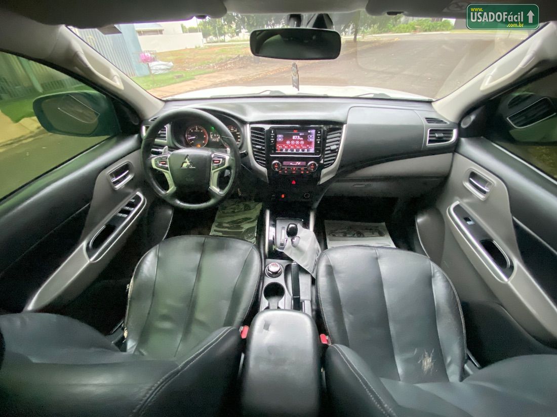 Mitsubishi L200 Triton Sport HPE CD 2.4 4x4 Automático Diesel 2018/2019 — foto 7 de 14
