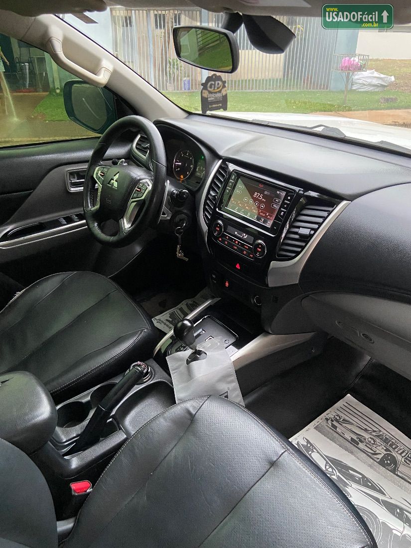 Mitsubishi L200 Triton Sport HPE CD 2.4 4x4 Automático Diesel 2018/2019 — foto 9 de 14