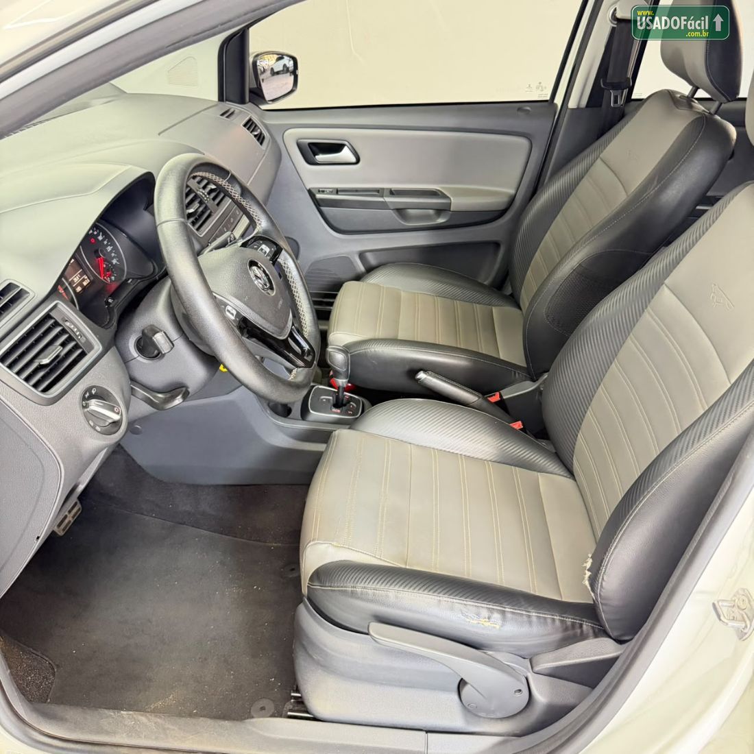 Volkswagen CrossFox I Motion 1.6 Total Flex 2015/2015 — foto 13 de 20