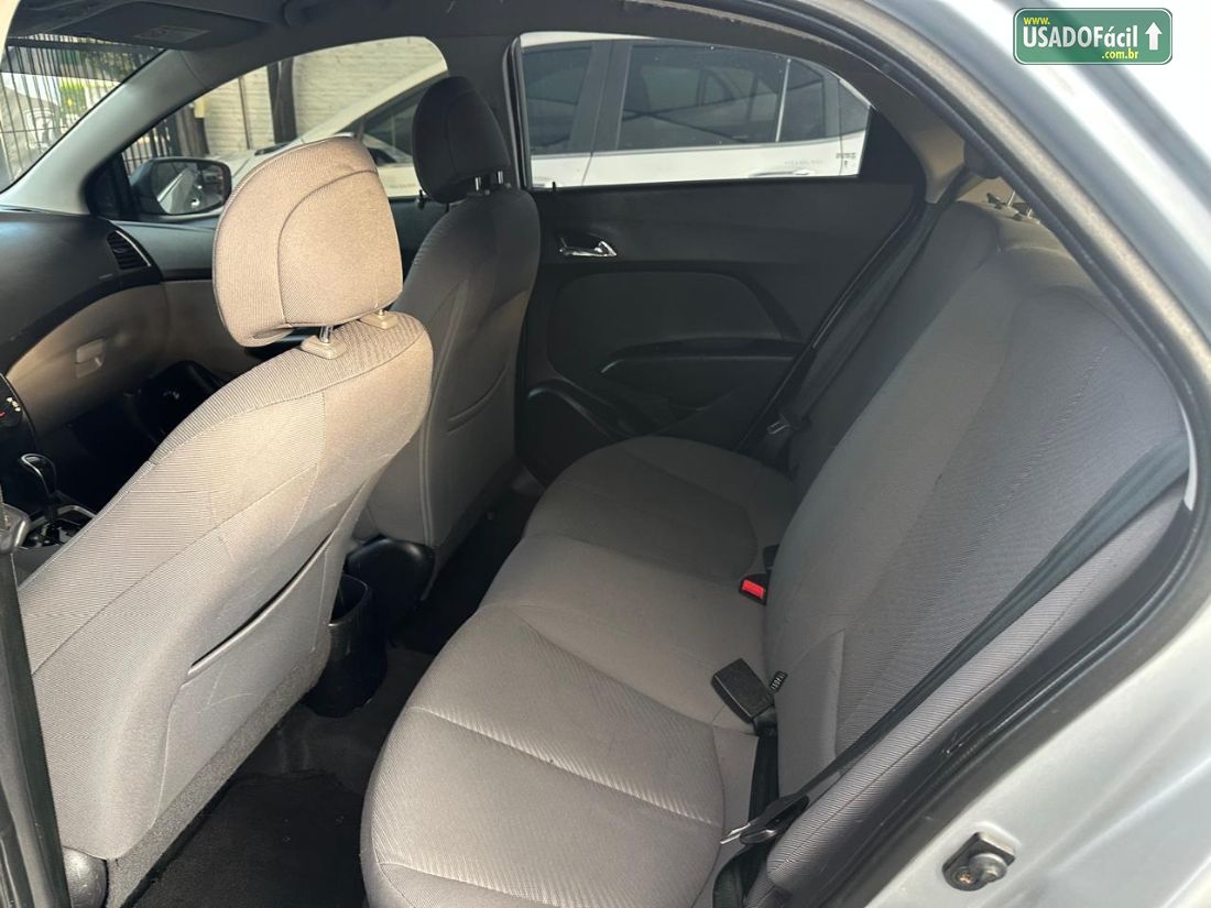 Hyundai HB20 Hatch Premium 1.6 Automático Flex 2015/2015 — foto 10 de 13