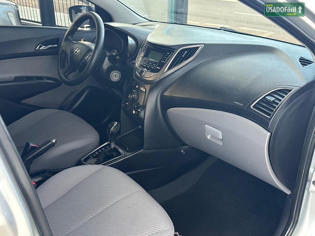 Hyundai HB20 Hatch Premium 1.6 Automático Flex 2015/2015 — foto 11 de 13