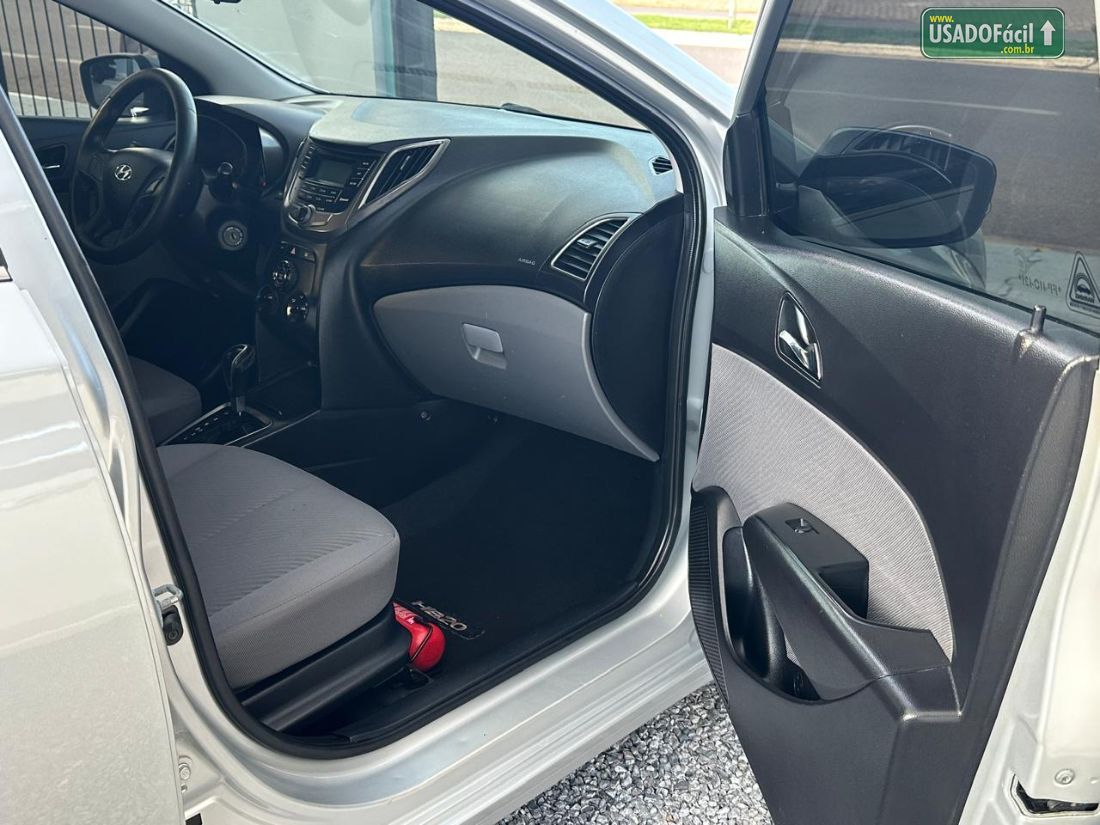 Hyundai HB20 Hatch Premium 1.6 Automático Flex 2015/2015 — foto 12 de 13