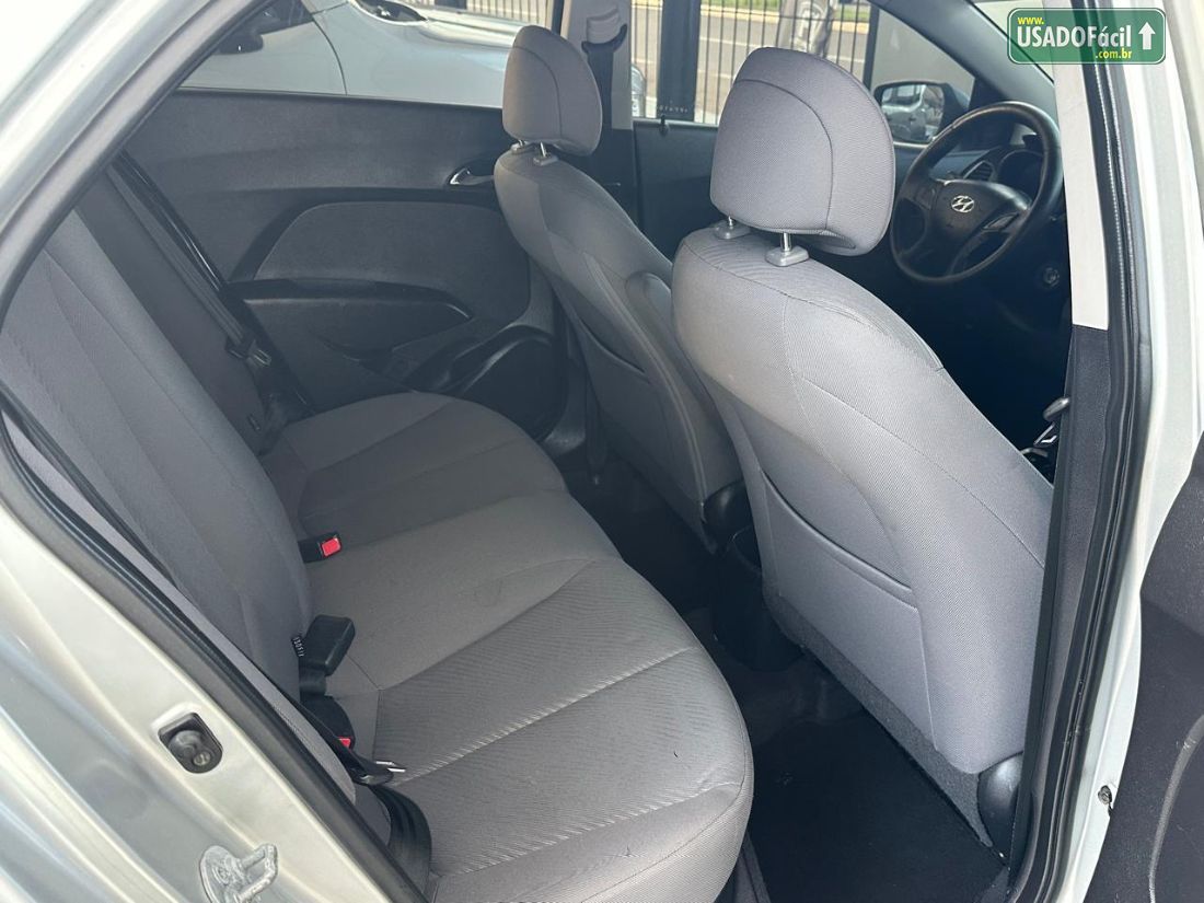 Hyundai HB20 Hatch Premium 1.6 Automático Flex 2015/2015 — foto 13 de 13