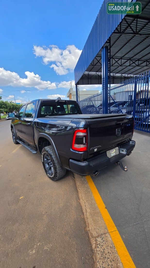 RAM Ram 1500 Rebel Hemi CD 5.7 V8 4x4 Automático 2021/2021 — foto 2 de 16