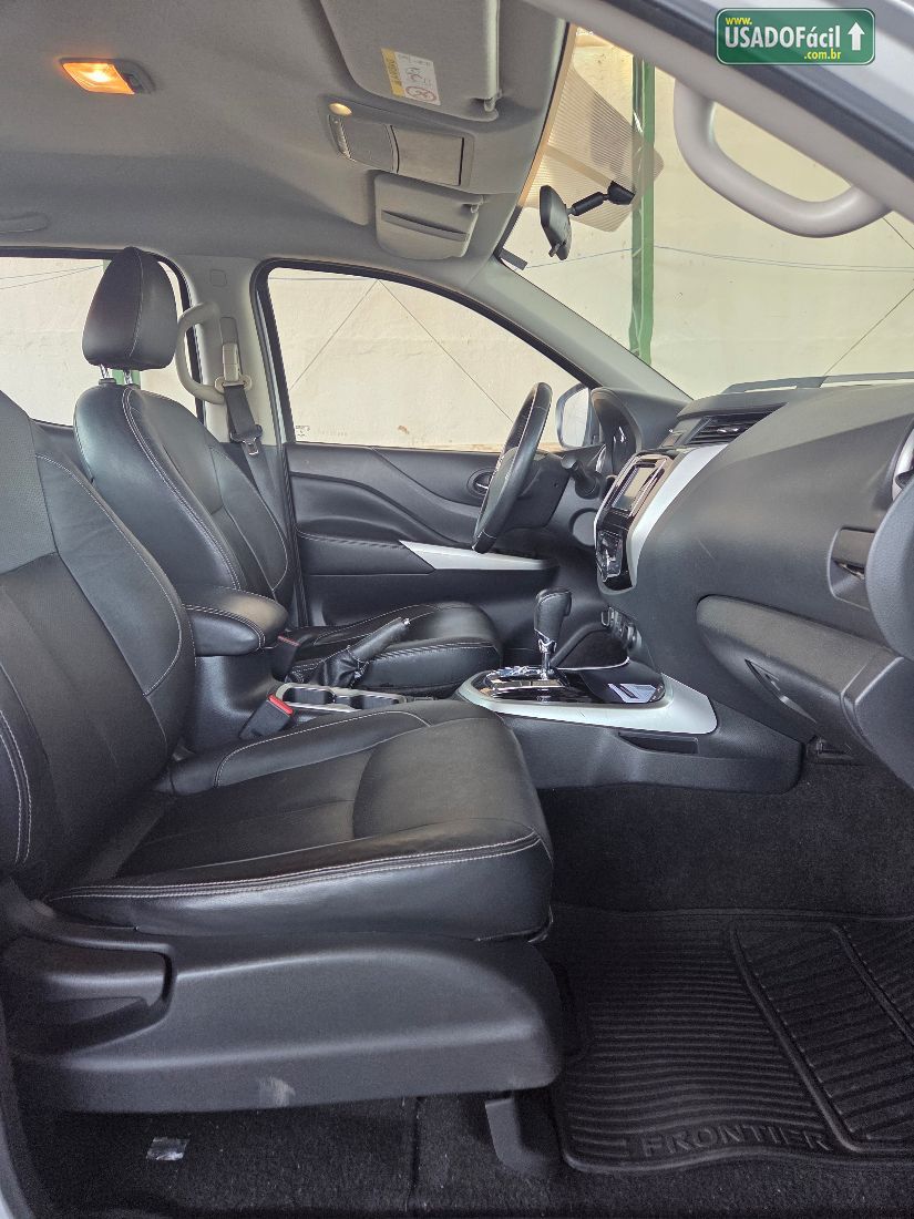 NISSAN Frontier LE CD 2.3 4x4 Bi-Turbo Automático Diesel 2017/2017 — foto 9 de 17