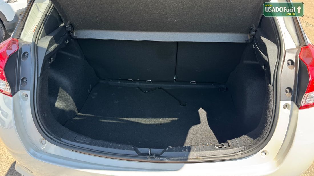 Toyota Yaris Hatch XL Plus Connect 1.5 Automático Flex 2021/2022 — foto 12 de 24