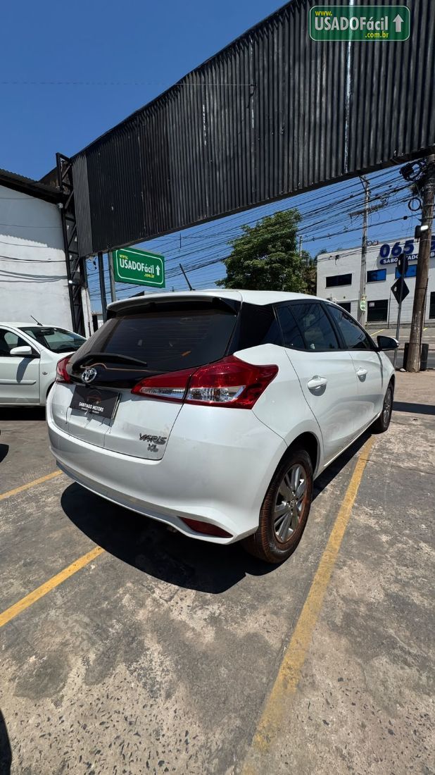 Toyota Yaris Hatch XL Plus Connect 1.5 Automático Flex 2021/2022 — foto 18 de 24