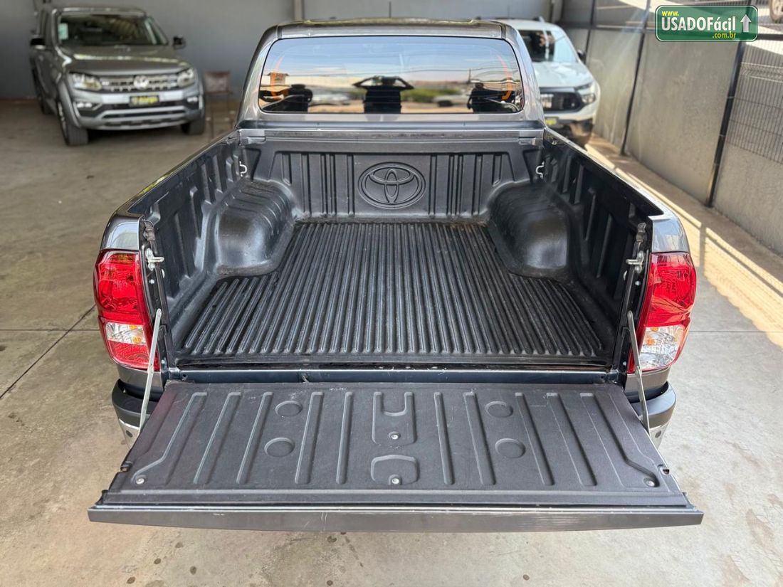 Toyota Hilux SR CD 2.8 4X4 TDI Automático Diesel 2024/2024 — foto 6 de 17