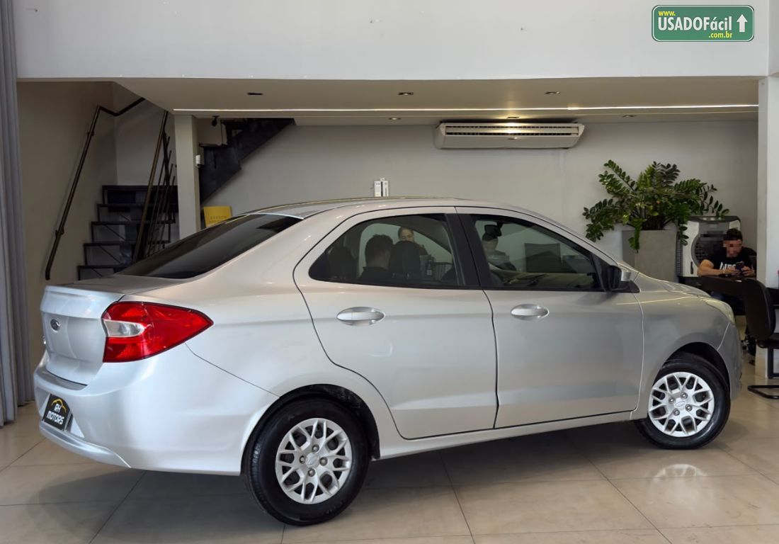 Ford Ka+ Sedan SE 1.0 Flex 2016/2017 — foto 4 de 13