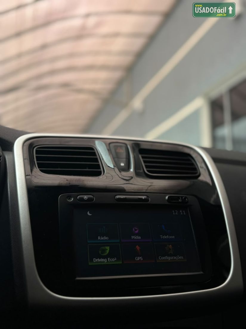 Renault Sandero Expression 1.0 Flex 5P 2017/2018 — foto 12 de 17