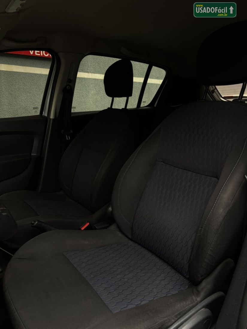 Renault Sandero Expression 1.0 Flex 5P 2017/2018 — foto 14 de 17