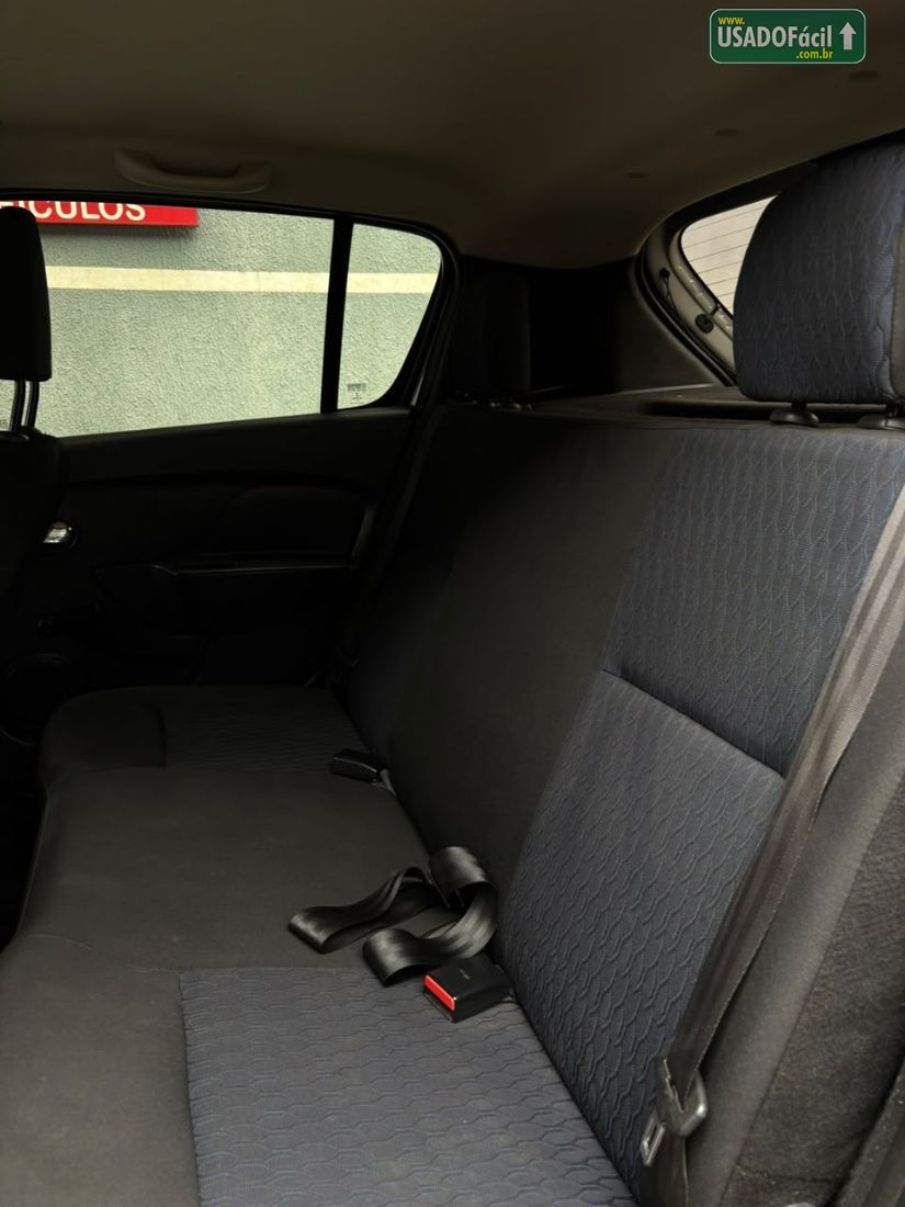 Renault Sandero Expression 1.0 Flex 5P 2017/2018 — foto 15 de 17