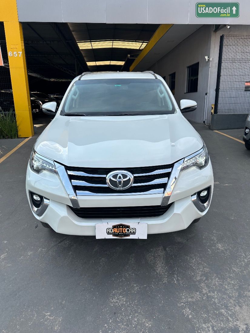 Toyota Hilux SW4 SRX 2.8 4x4 TDI Automático Diesel 2020/2020 — foto 3 de 14