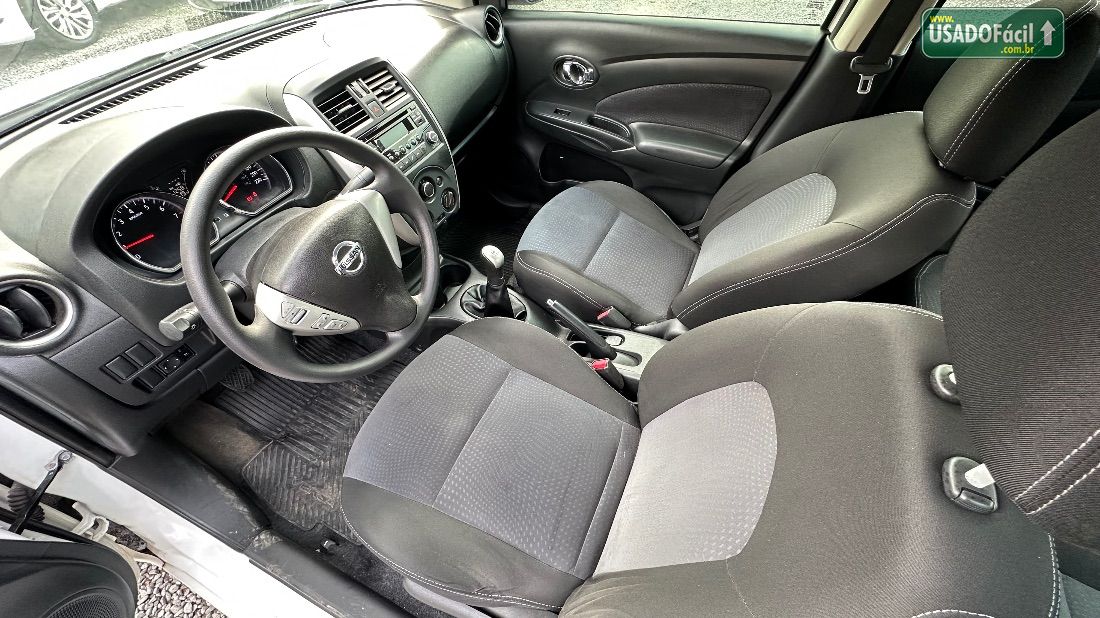 Nissan Versa SL 1.6 Mecânico Flex Fuel 2015/2016 — foto 5 de 6