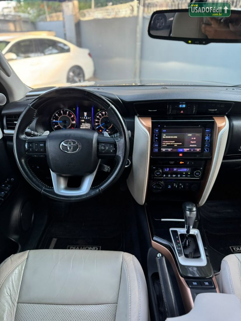 Toyota Hilux SW4 SRX Diamond 2.8 4x4 turbo Automático Diesel 2019/2019 — foto 15 de 22