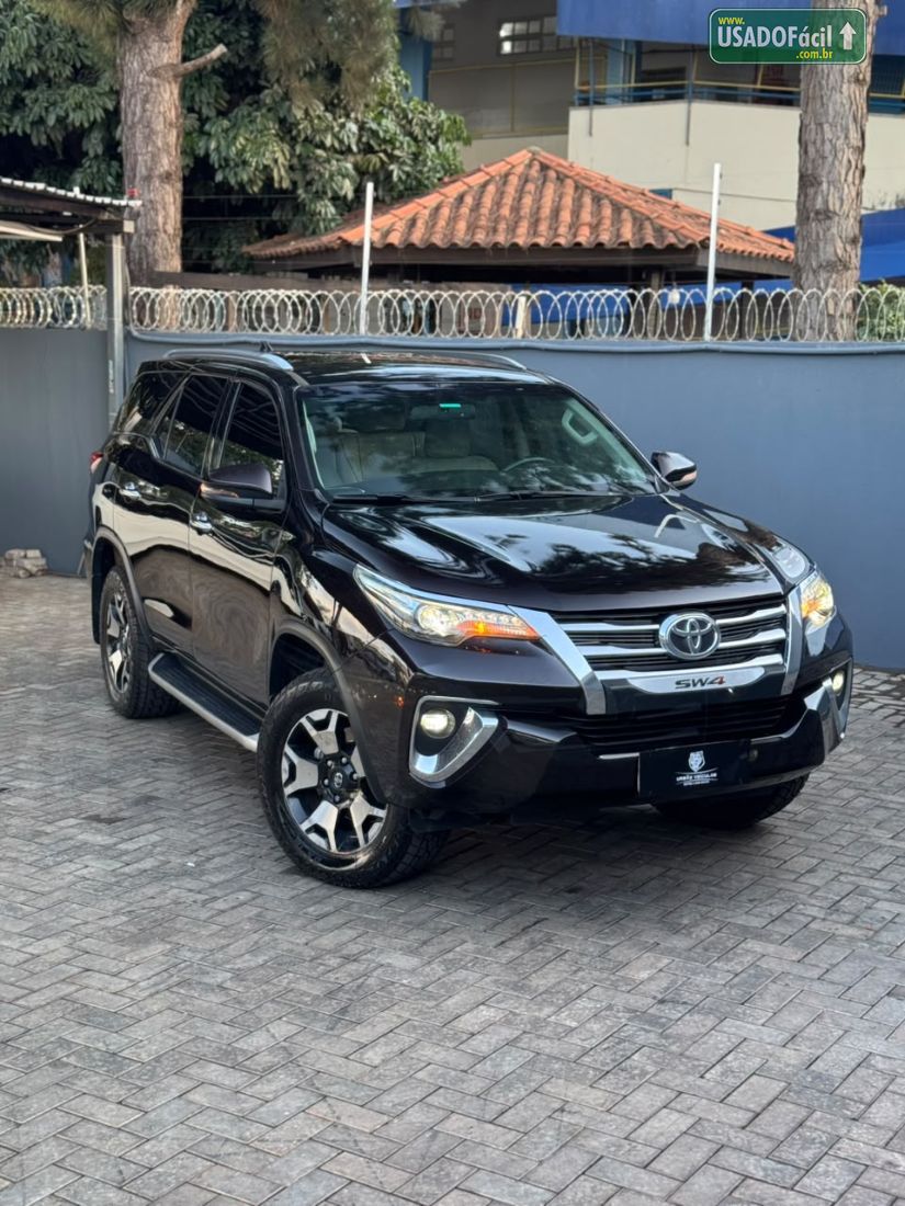 Toyota Hilux SW4 SRX Diamond 2.8 4x4 turbo Automático Diesel 2019/2019 — foto 4 de 22