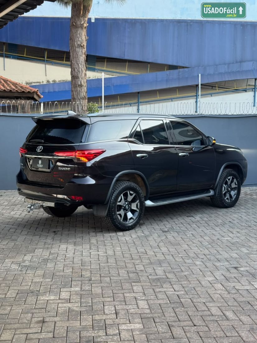 Toyota Hilux SW4 SRX Diamond 2.8 4x4 turbo Automático Diesel 2019/2019 — foto 9 de 22