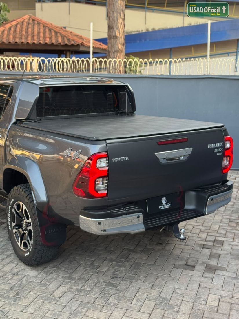Toyota Hilux SRX CD 2.8 4x4 TDI Automático Diesel 2023/2023 — foto 7 de 21