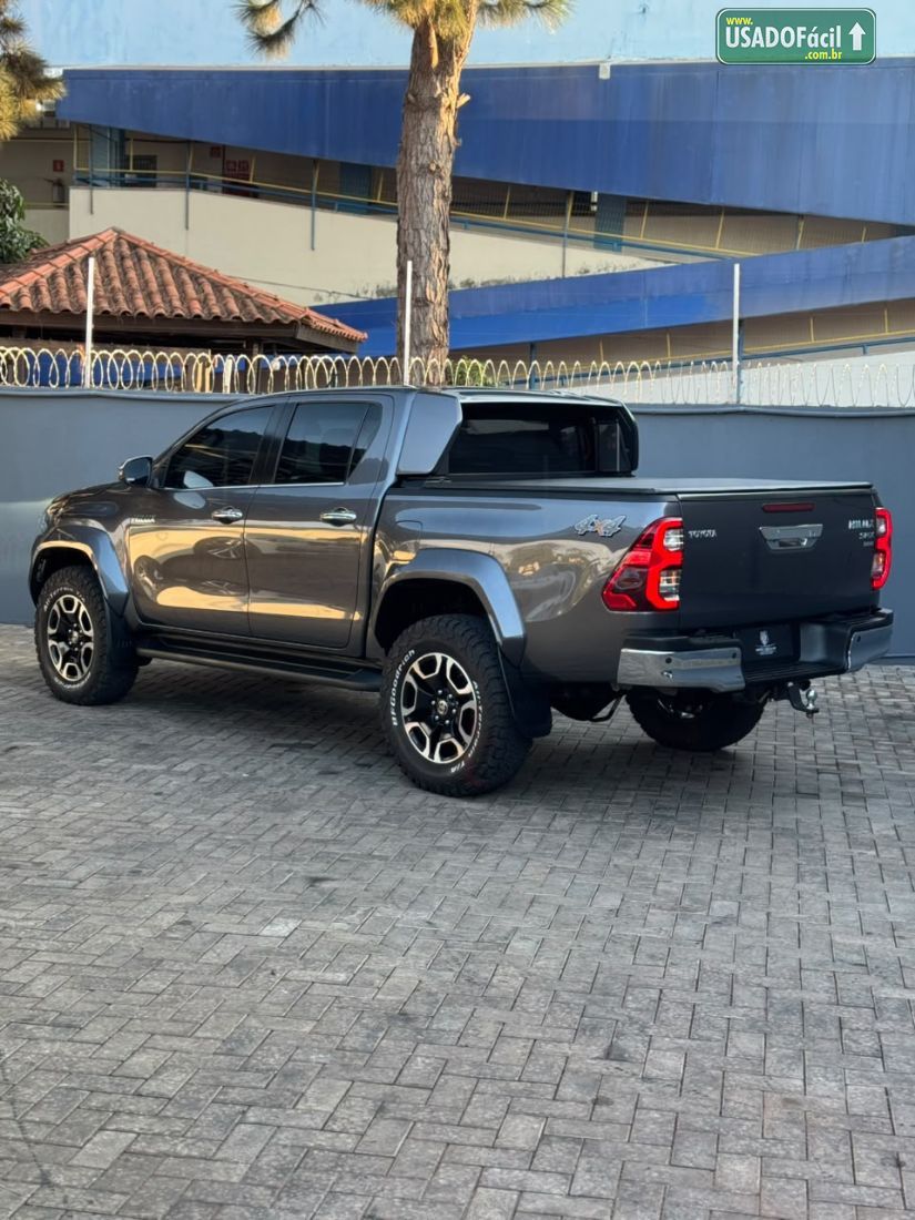 Toyota Hilux SRX CD 2.8 4x4 TDI Automático Diesel 2023/2023 — foto 8 de 21