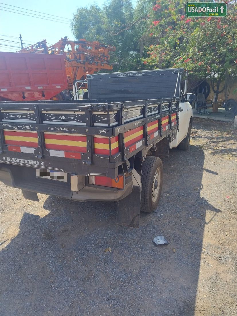 Toyota Hilux CS 4x4 2.8 TDI Mecânico Diesel 2024/2025 — foto 3 de 11