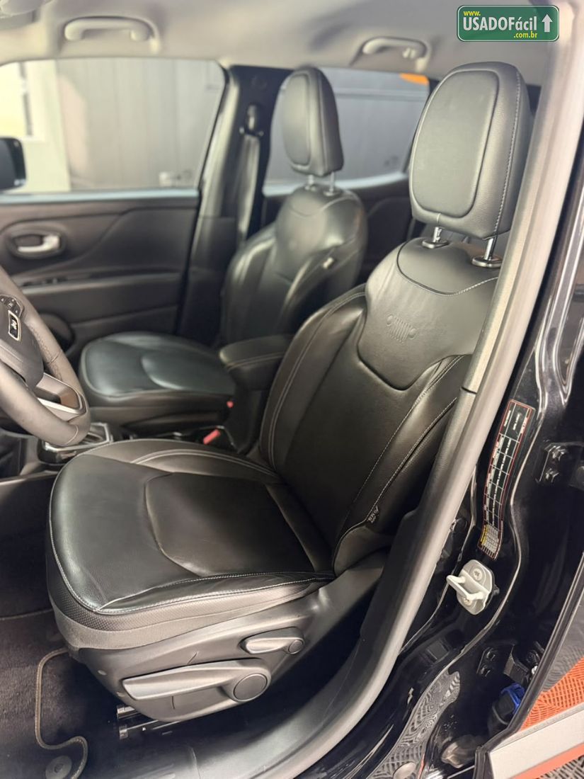 Jeep Renegade Longitude T270 1.3 Turbo 4x2 Automático Flex 2023/2023 — foto 17 de 17