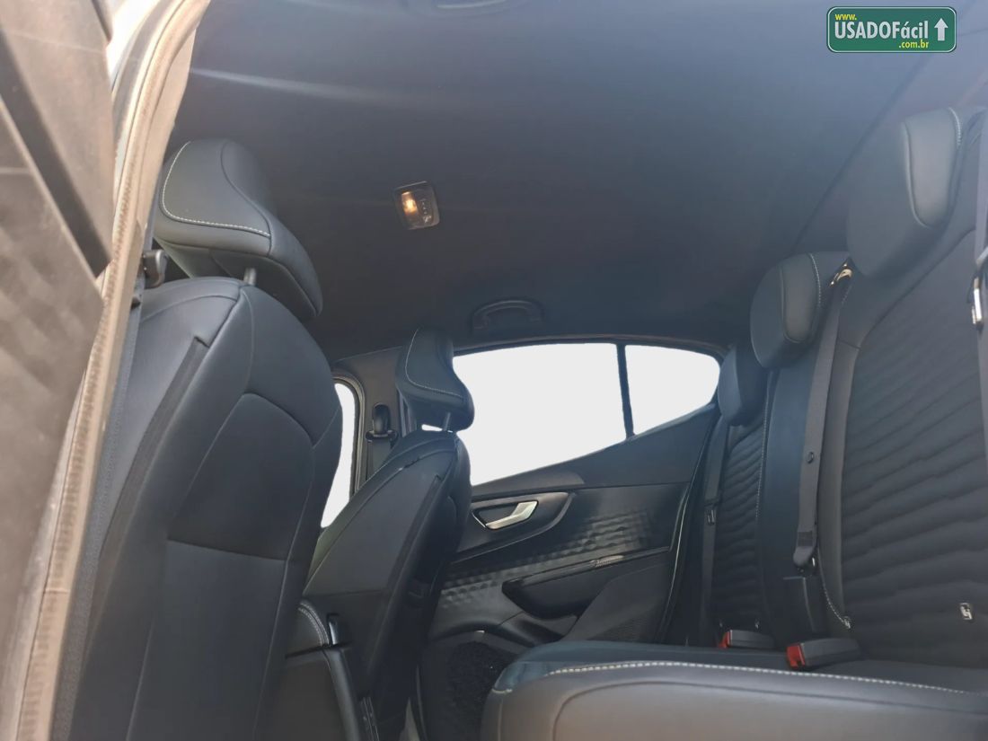 Fiat Fastback Impetus 200 Turbo Automático Híbri­do 2024/2025 — foto 9 de 10
