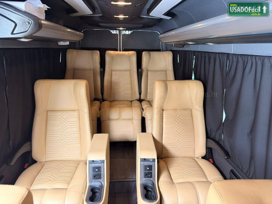MERCEDES-BENZ Sprinter 417 Furgão Extra LongoTeto Alto Automático 2026/2027 — foto 9 de 18