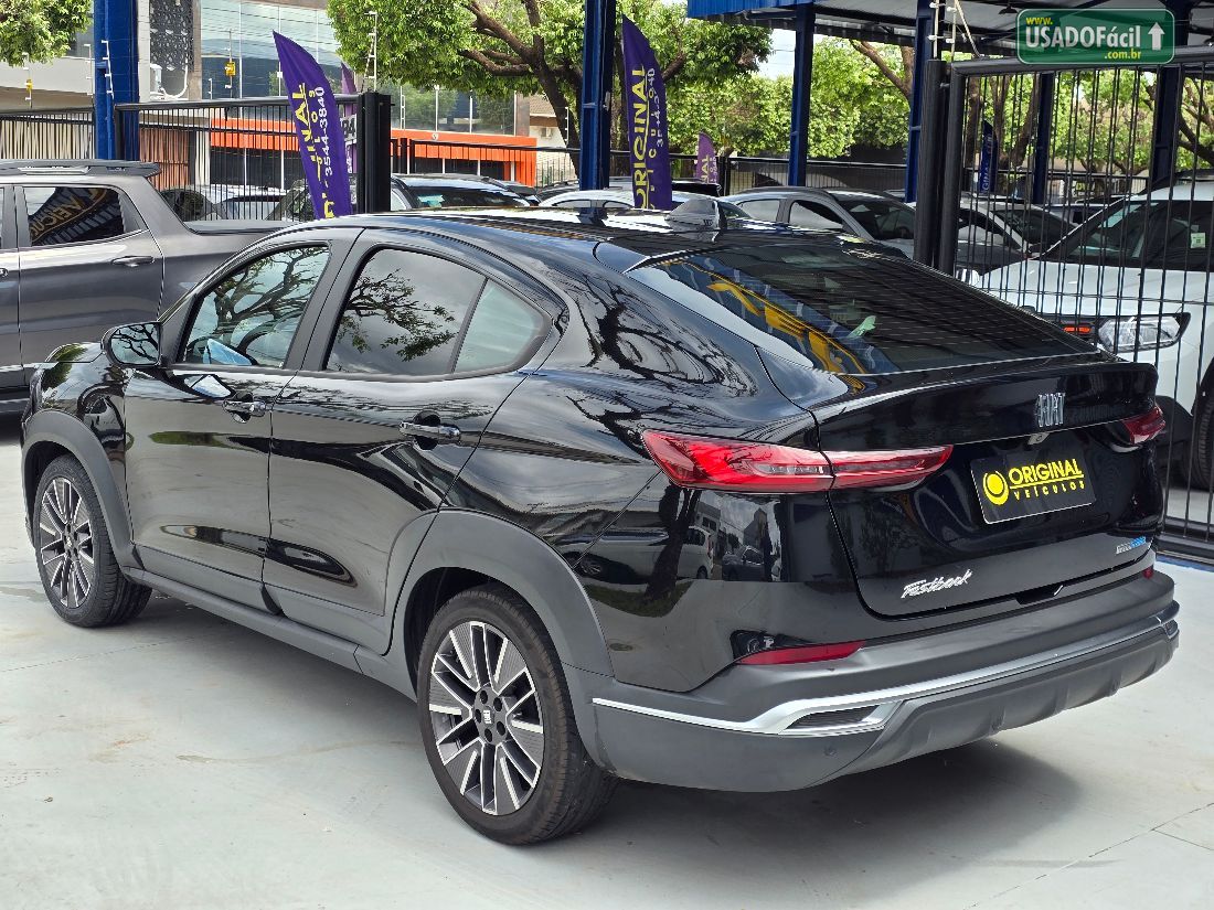 Fiat Fastback Audace 200 Turbo Automático Híbri­do 2025/2026 — foto 6 de 11