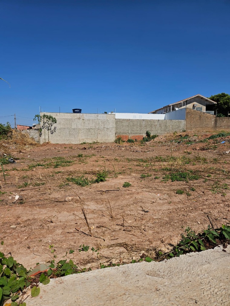 casa no bairro residencial Dom Bosco na cidade de Várzea Grande – MT