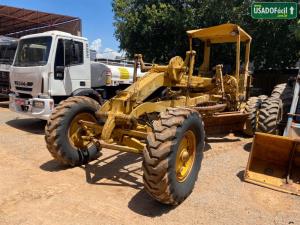 Motoniveladora Cat 120B