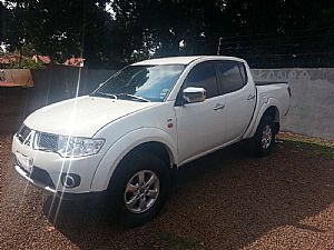 L200 Triton Hpe Cd 4x4 Automático 2013/2013 em Cuiabá - MT