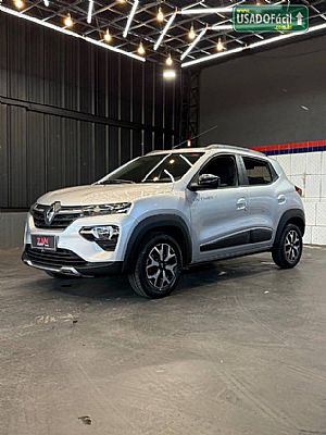 Kwid Outsider