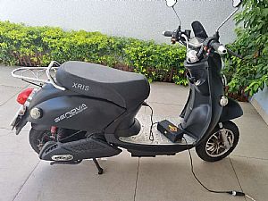 Moto Elétrica Genova Scooter Híbrida plug in XRIS