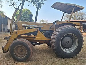 Trator CBT 2105 com lamina