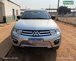 PAJERO DAKAR 4X4 Automático 5 Lugares