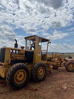 Motoniveladora Patrol Caterpillar