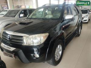 Hilux SW4 SRV D4-D 3.0 4x4 TDI Automático Diesel