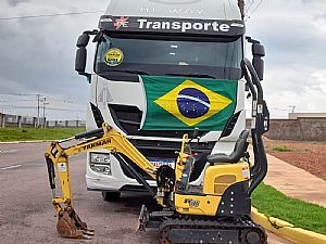 Miniescavadeira Yanmar SV08
