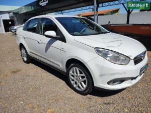 Grand Siena Essence Dualogic 1.6 Flex