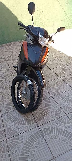 BIZ 100 ES