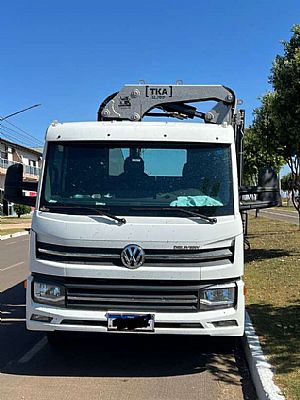 Volks 11-180 Delivery 4x2 2p Diesel E6 2022/2023 em Nova Mutum - MT