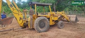 RETROESCAVADEIRA MASSEY FERGUSON 86 HD