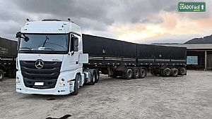 Mercedes-benz Actros 2651 S 6x4 2p Diesel E5 2017/2018 em Sinop - MT