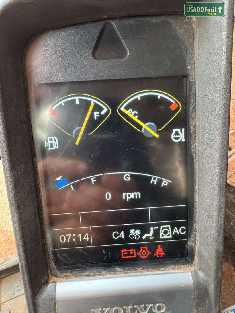 VOLVO Escavadeira EC220 2020/2020 — foto 7 de 7