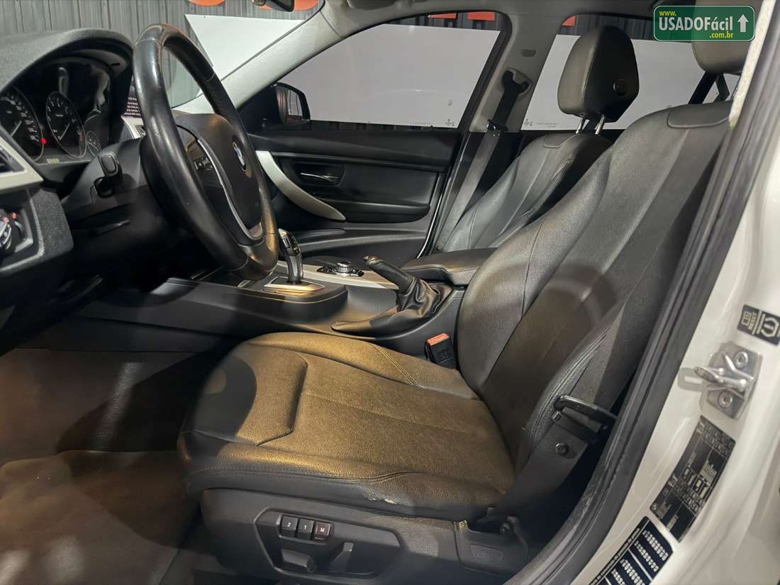BMW BMW 320iA 2.0 Turbo 2013/2014 — foto 7 de 12
