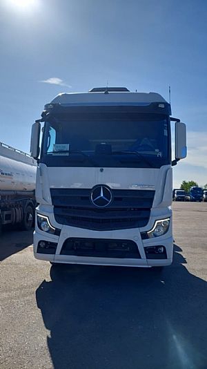 Mercedes Actros 2651 S 6x4 2p Diesel E6 2023/2024 em Sorriso - MT