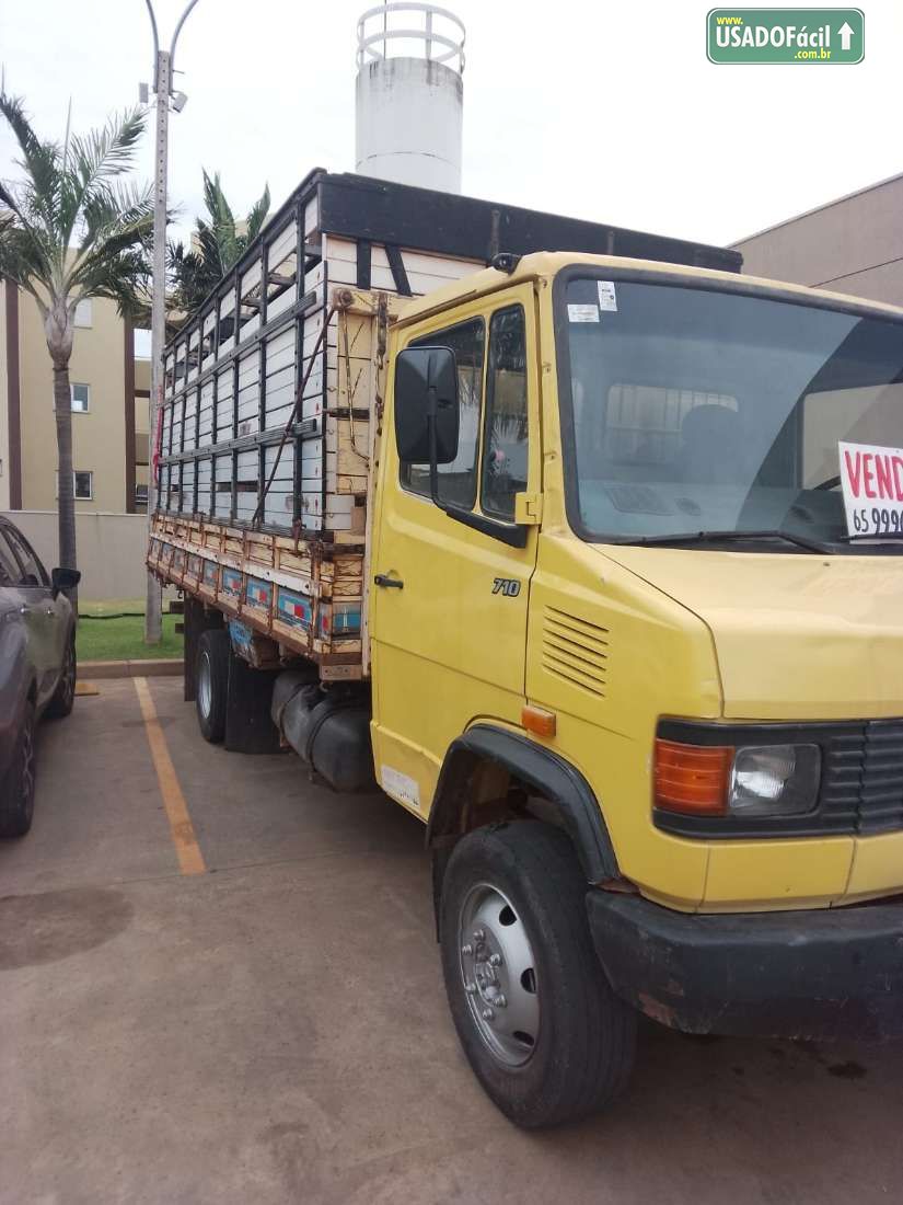 MERCEDES-BENZ Mercedes 710 Plus 2p Diesel 2002/2002 — foto 3 de 4