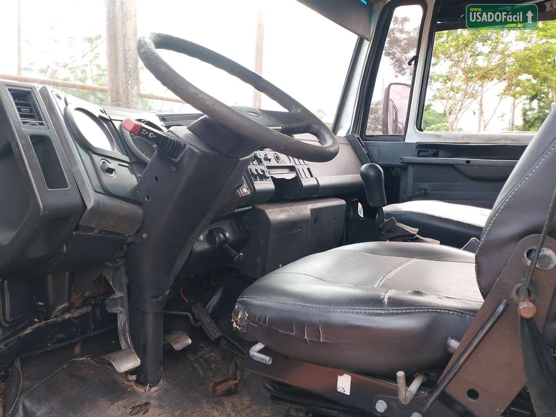 FORD Ford cargo 712 sobre grade Boiadeiro 2011/2012 — foto 9 de 10