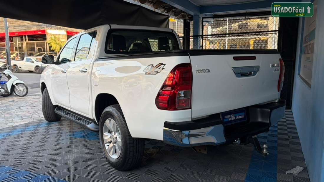 Toyota Hilux SRV CD 2.8 4x4 Diesel 2018/2018 — foto 5 de 11